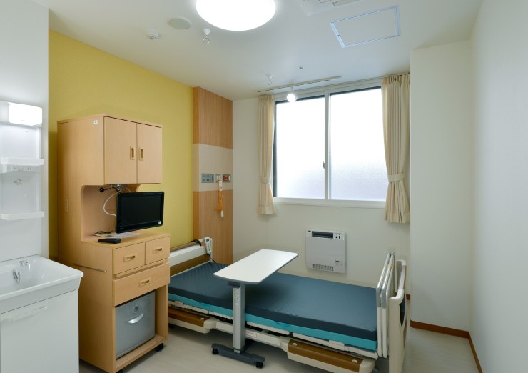 江別谷藤病院　病室