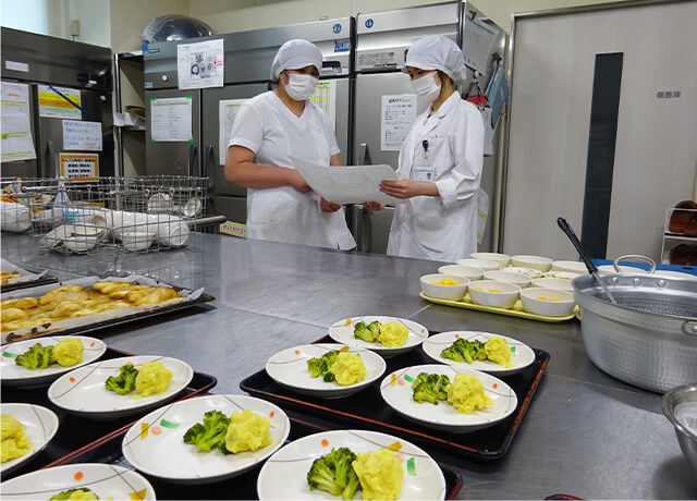 延岡共立病院　栄養科