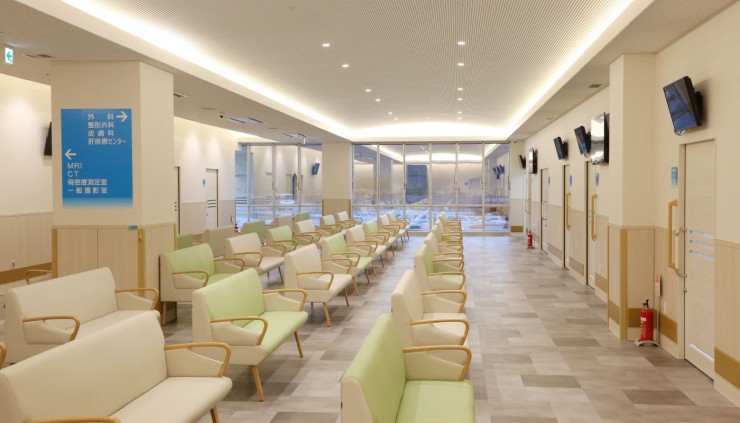 延岡共立病院　待合室
