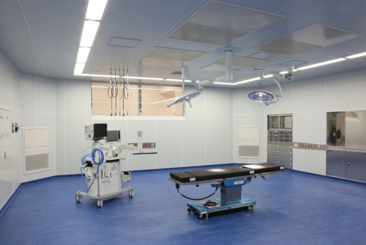 延岡共立病院　手術室