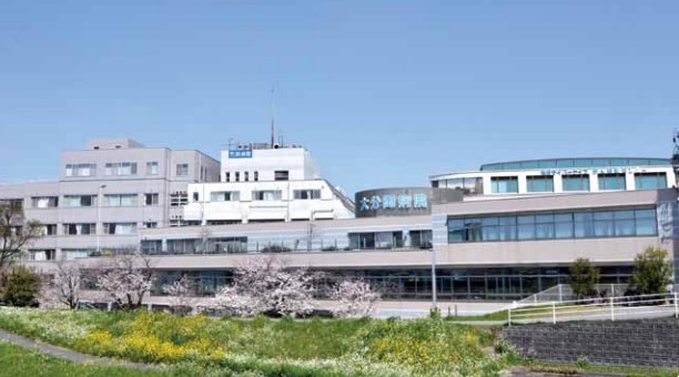 大分岡病院　外観