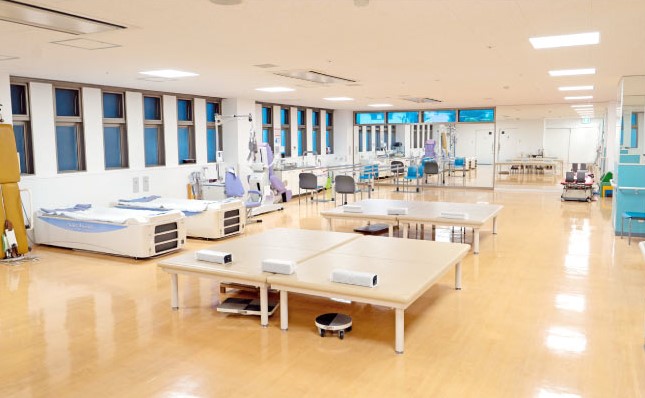 東和病院　リハビリ室