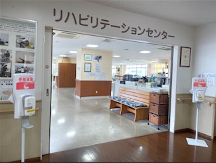三九郎病院様_リハビリテーション室入口