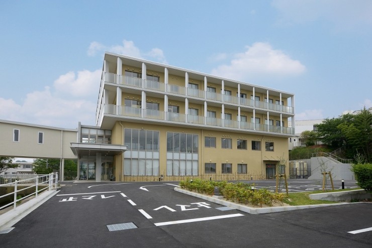 みどりの風南知多病院 外観
