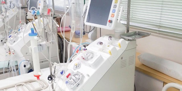 賀茂病院　透析機器
