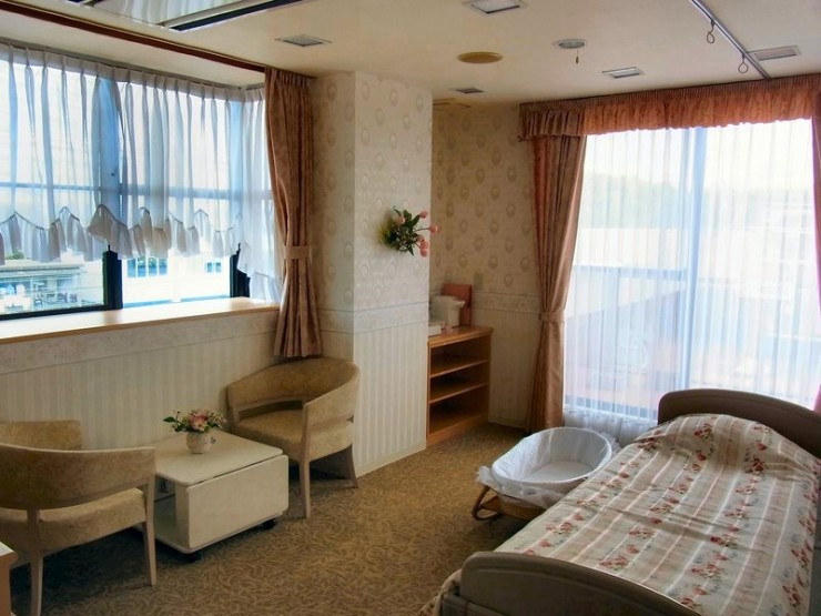 ジュンレディースクリニック刈谷　入院室