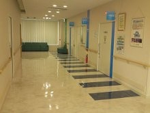 名手病院　廊下
