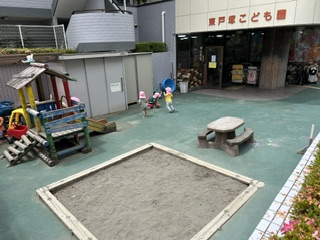 まなびの森東戸塚こども園　外観