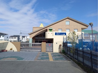 こども園外観