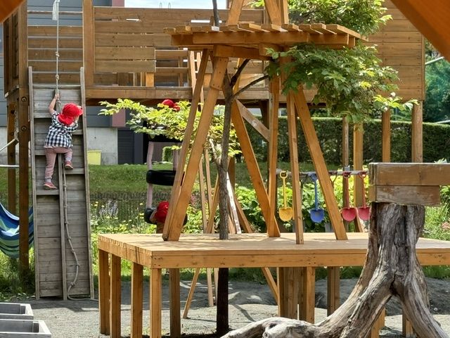 学校法人美瑛青葉学園 幼保連携型認定こども園びえい青葉幼稚園_園庭2