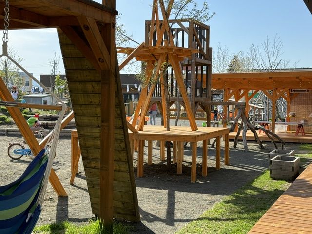 学校法人美瑛青葉学園 幼保連携型認定こども園びえい青葉幼稚園_園庭3