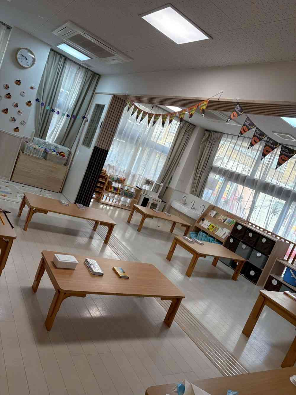 まなびの森ヴィラ新城もりのこ保育園　内観