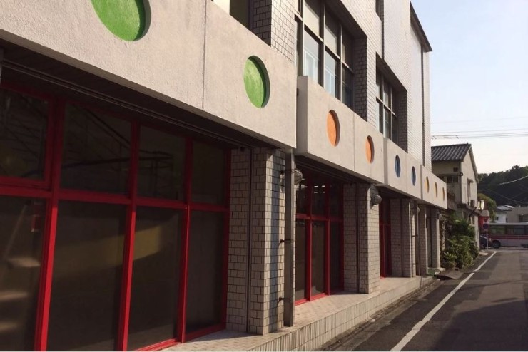 ほわいとうぃんぐ飯塚館　外観