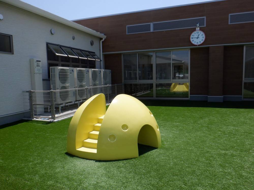 未満児専用中庭