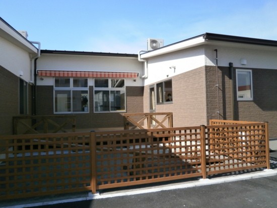 児童デイ ひこうせん　外観