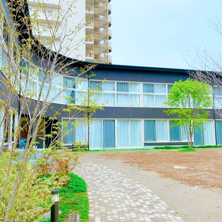 広い園庭があります