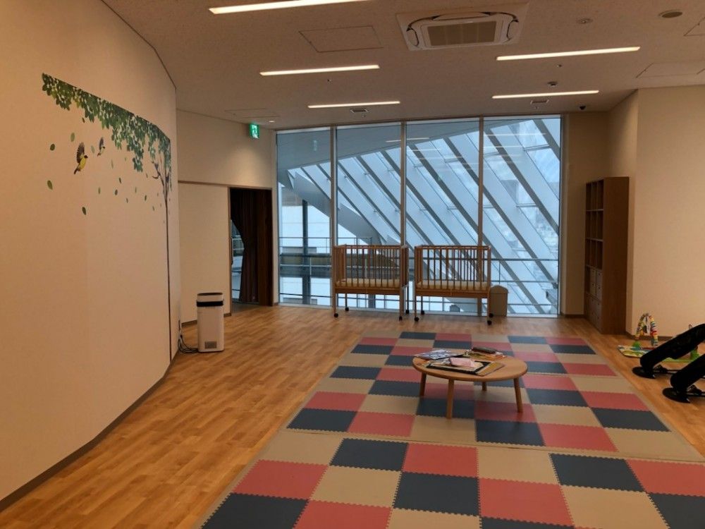 施設内